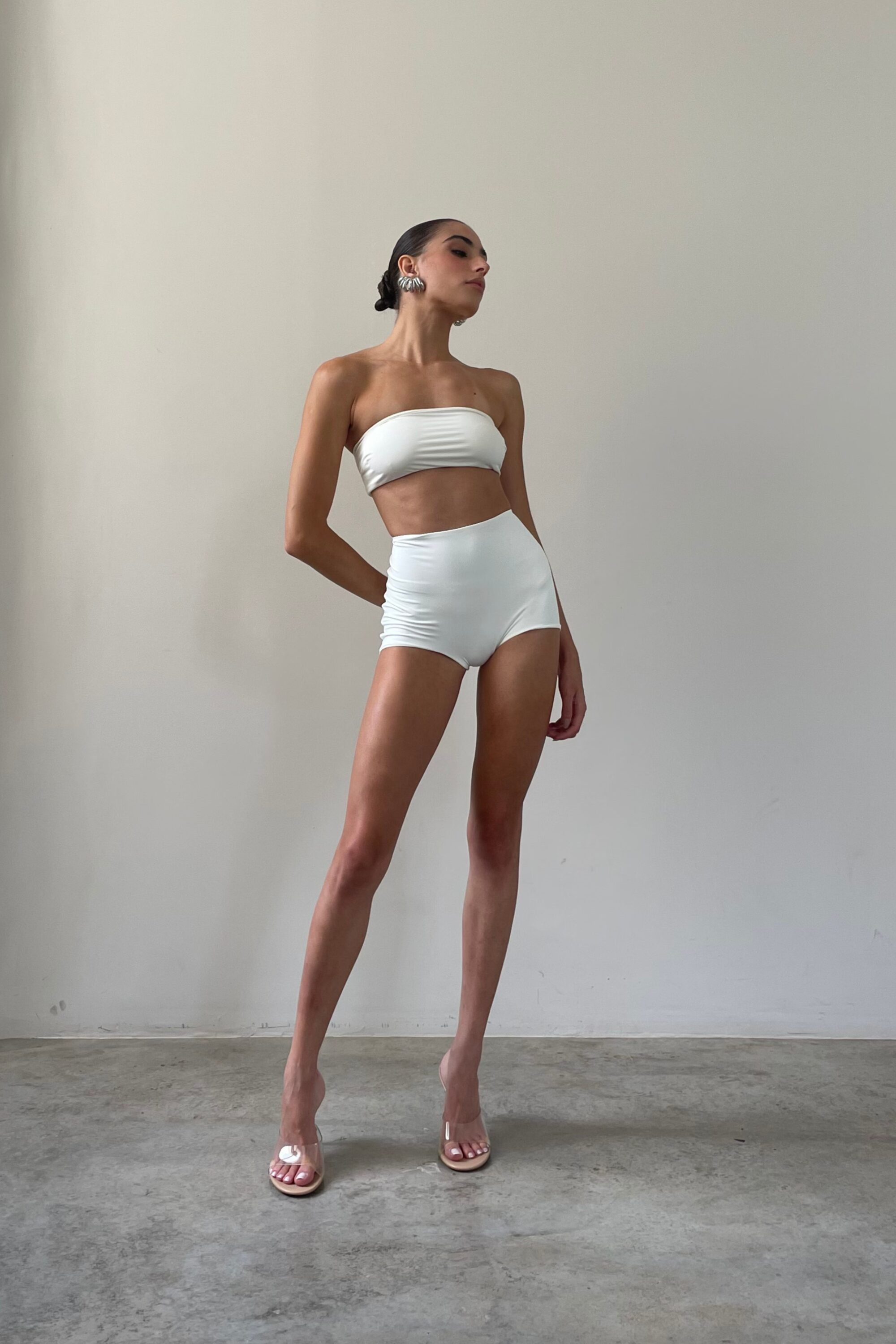 Short Under Cintura Alta Off White - Image 3