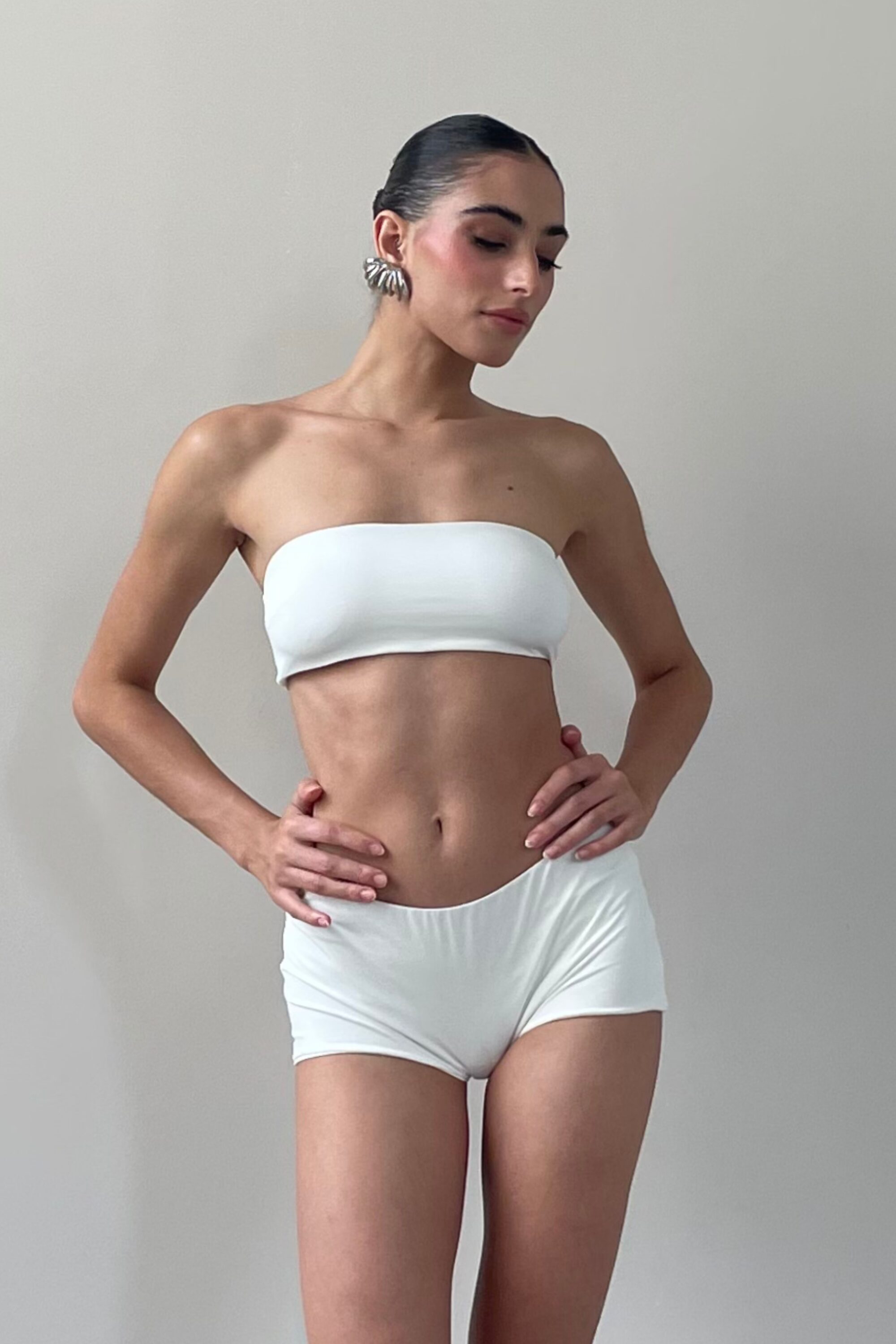 Short Under Cintura Baixa Off White - Image 2