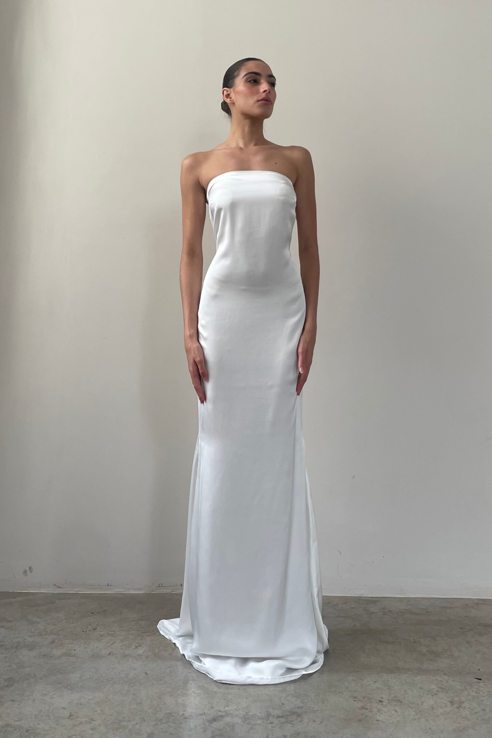 Vestido Tomara que Caia Cetim Off White - SOL BRAND X THAISE JURIATTI - Image 2