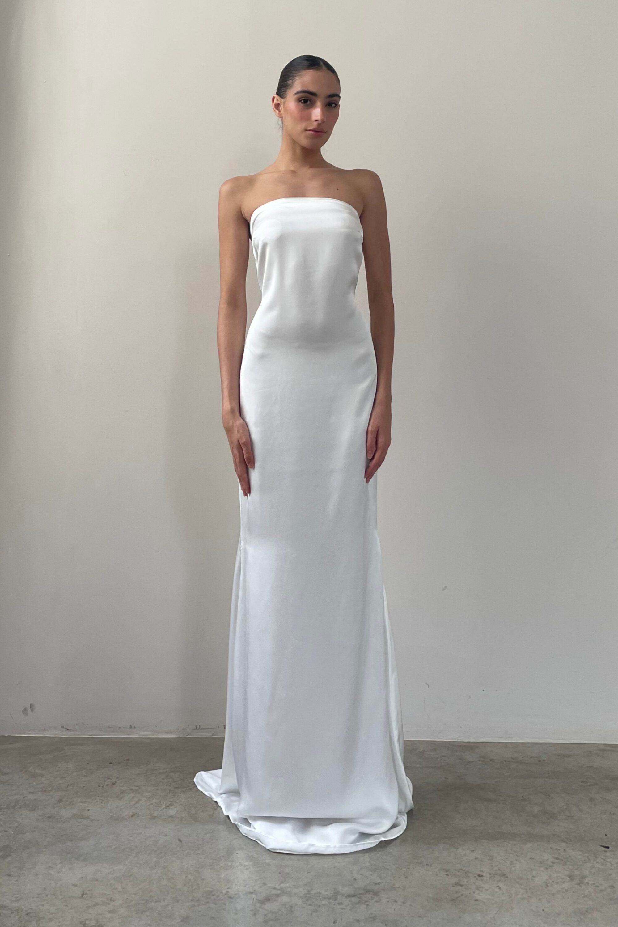 Vestido Tomara que Caia Cetim Off White - SOL BRAND X THAISE JURIATTI - Image 3