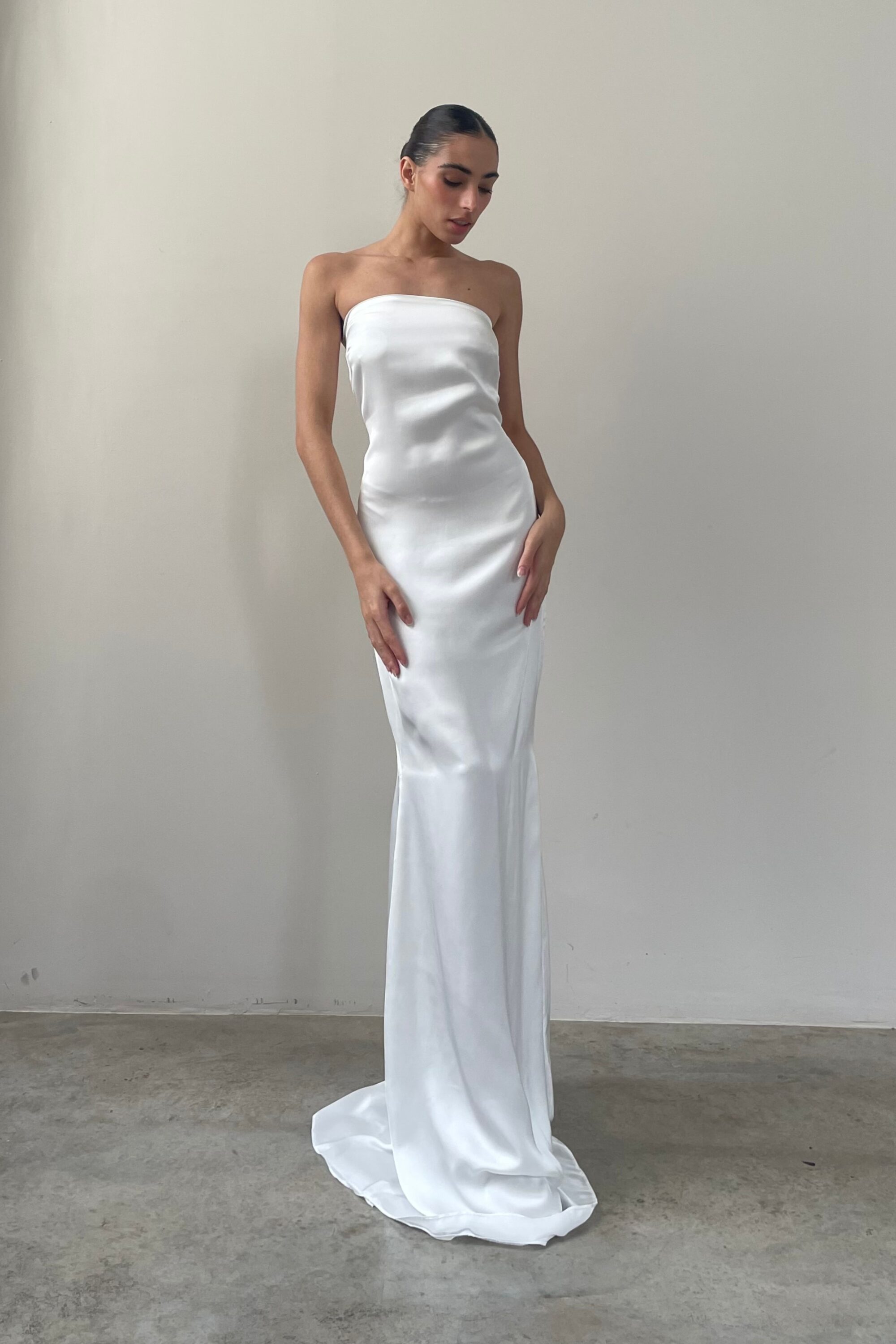 Vestido Tomara que Caia Cetim Off White - SOL BRAND X THAISE JURIATTI