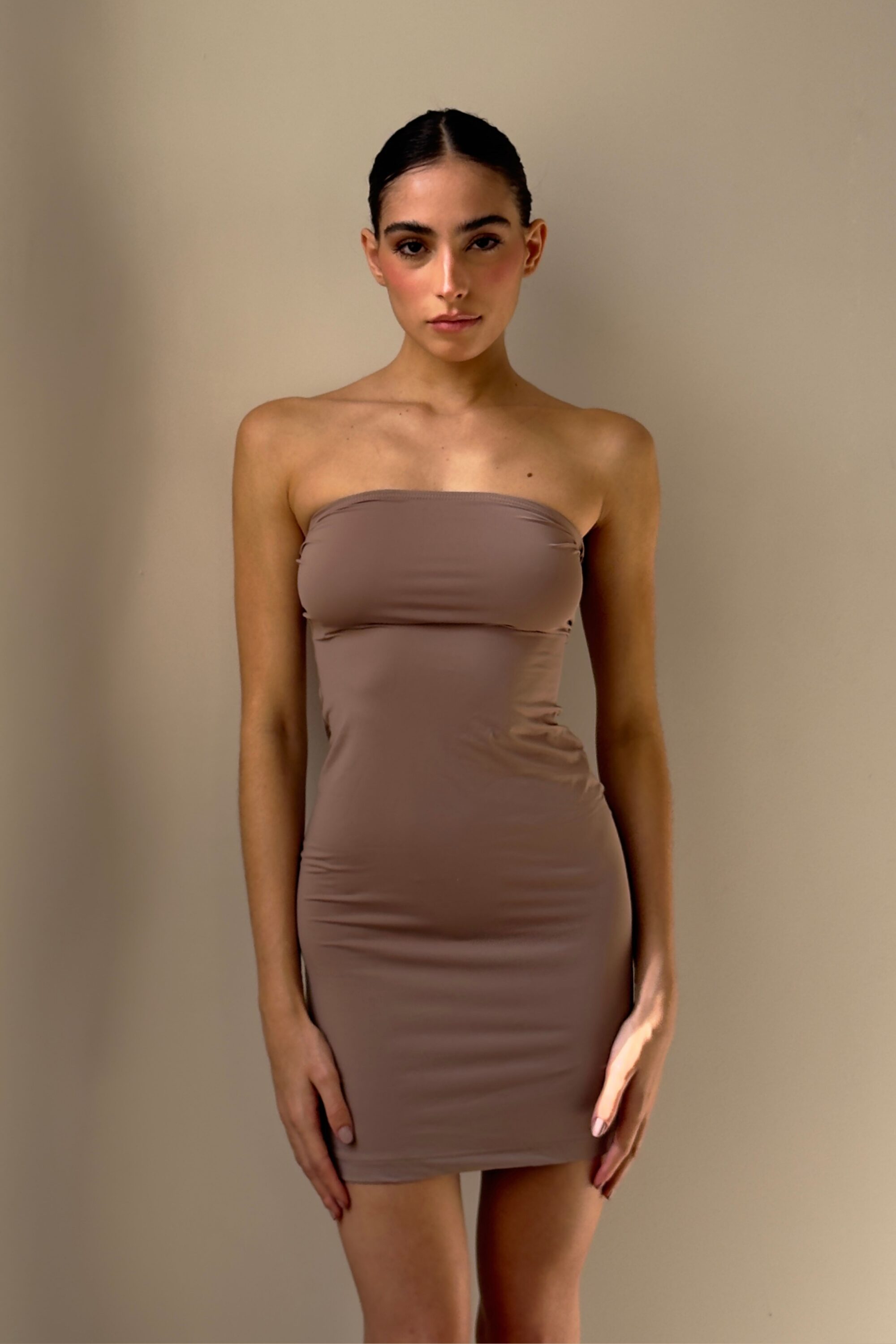 Vestido Under Tomara-que-caia Nude - Image 3