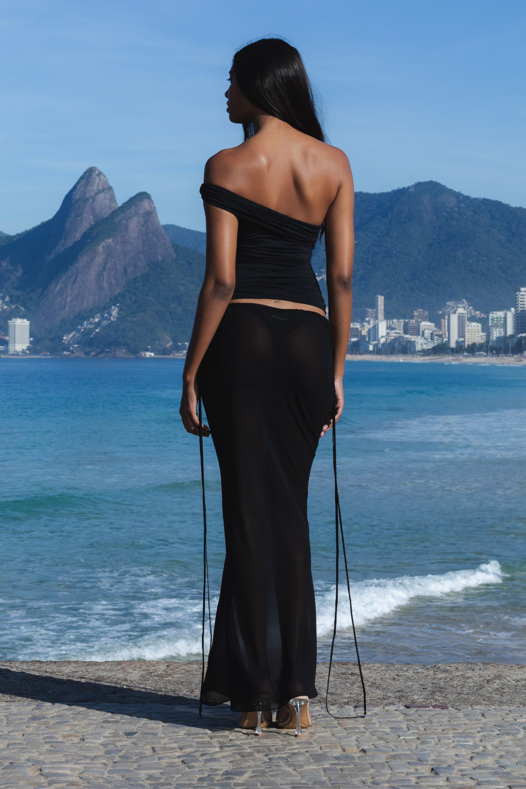 Blusa Eve Preta - Image 3