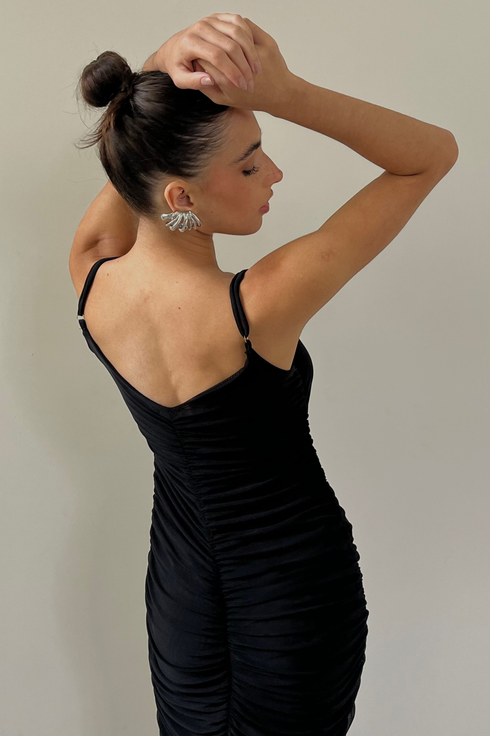 Vestido Naomi Drapeado Preto - Image 4