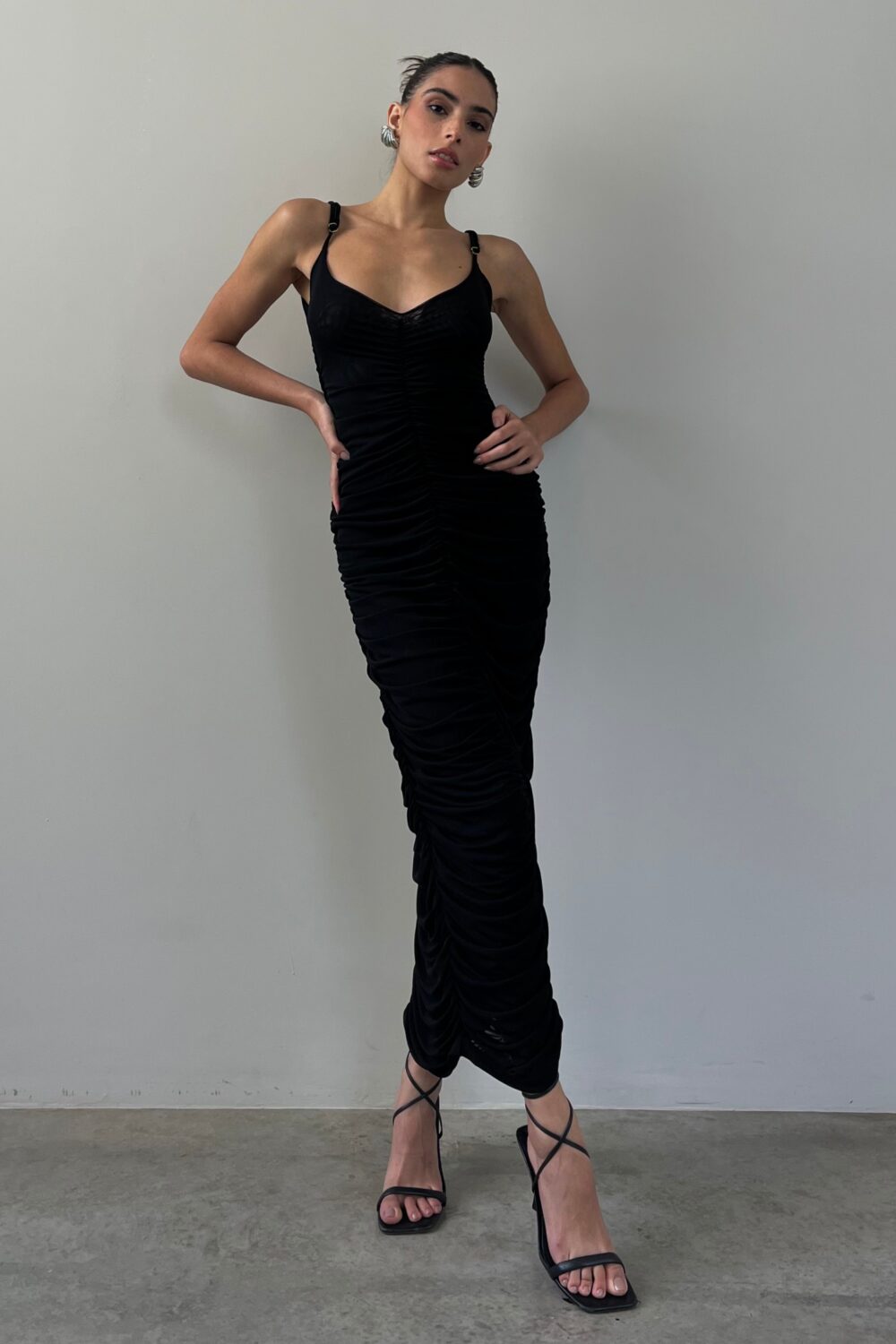 Vestido Naomi Drapeado Preto